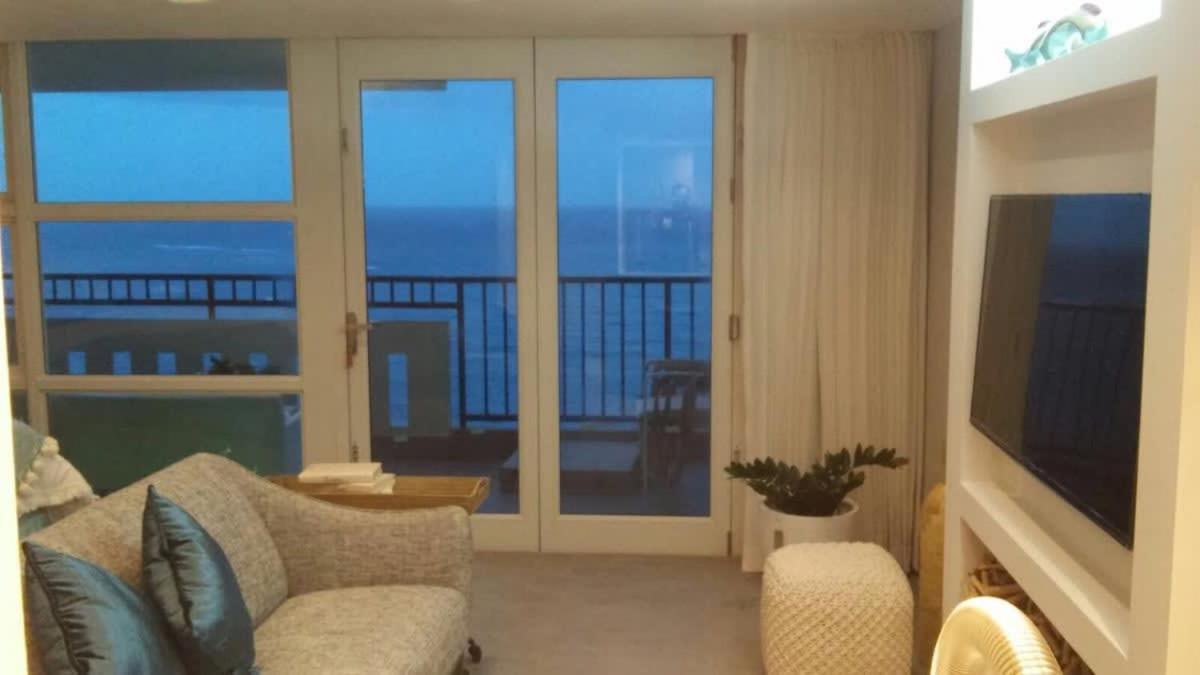 Enchanted 17 Jewel Beachfront Luquillo -Pool Ngoại thất bức ảnh